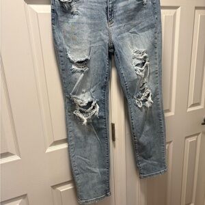 Judy blue Light Wash Distressed Women’s Jeans - Casual Ripped Denim